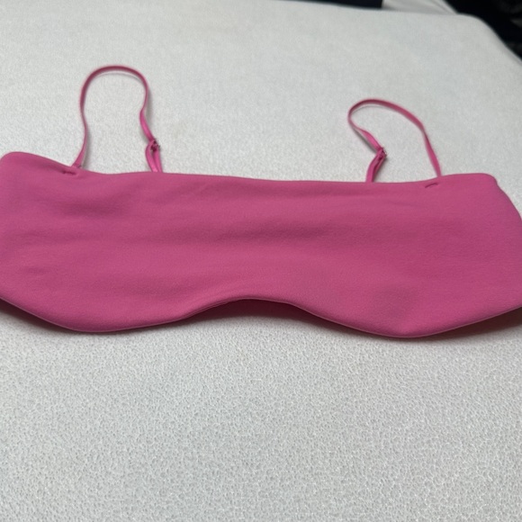 Alo Yoga Airbrush Socialite Bandeau 💖🌸Paradise Pink - Picture 9 of 9